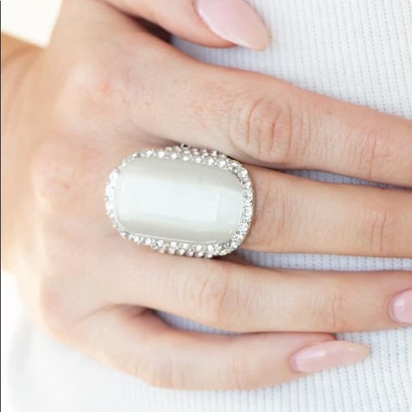 Paparazzi LOP BLING RING
